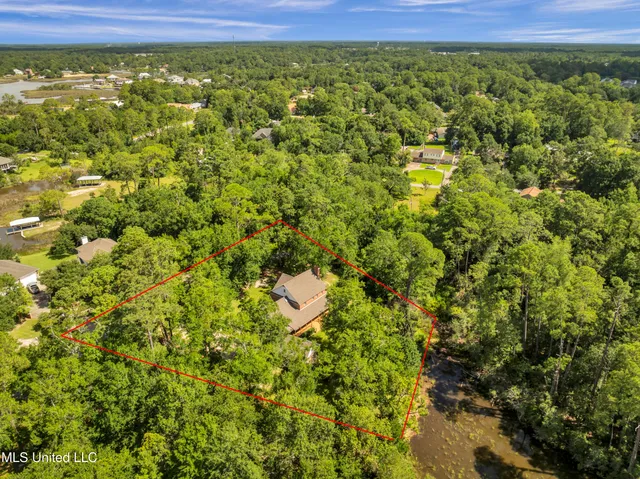 $799,000 | 6022 Monticilla Circle, Ocean Springs, MS 39564