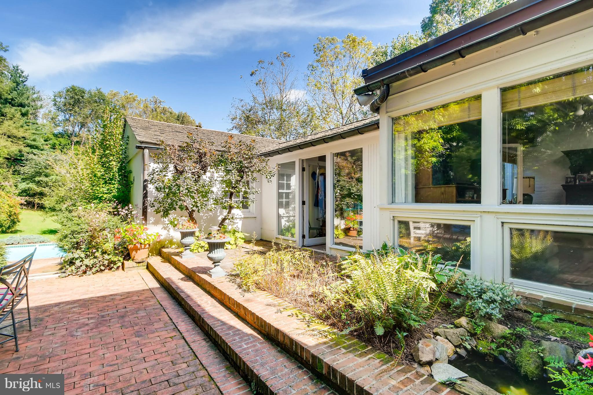 912 Rolandvue Road Baltimore, MD 21204 - Photo 4 of 43 Gallery Image 4