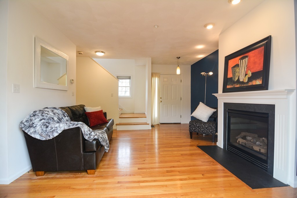 555 Main Street, Unit 9 Woburn, MA 01801 - Photo 3 of 20