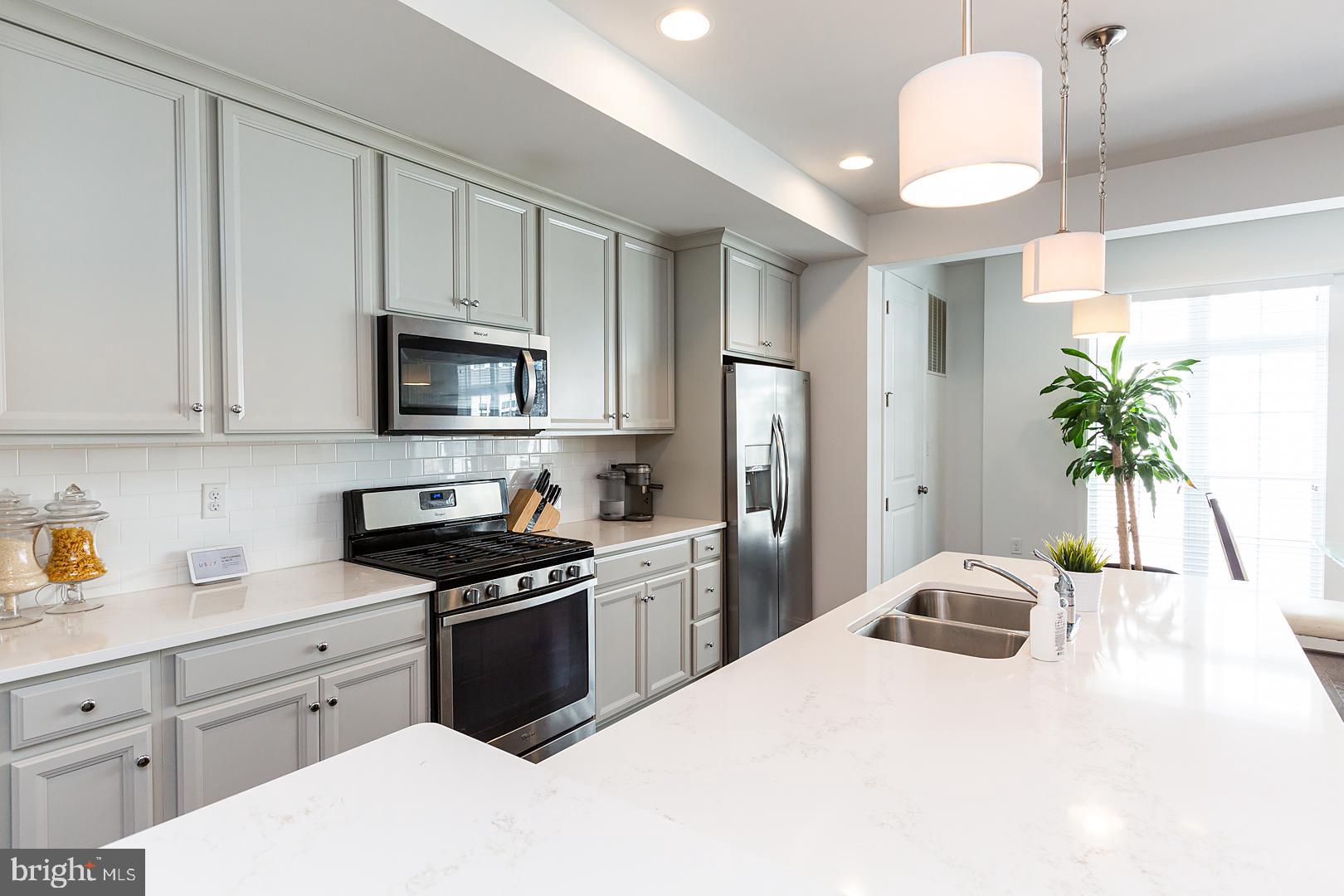 218 Mayer Place Lancaster, PA 17601 - Photo 15 of 63