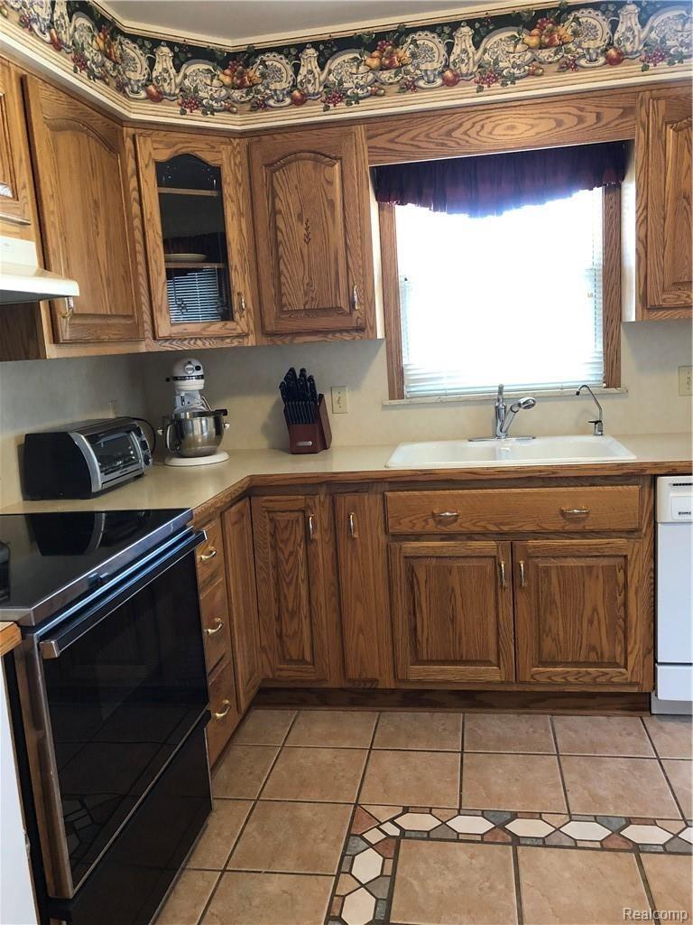 3109 Miller Road Flint, MI 48503 - Photo 26 of 60 IMG_4406.JPG