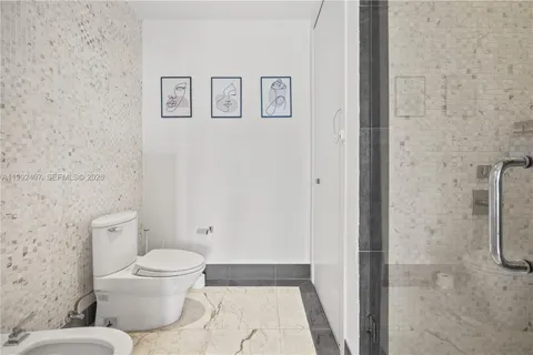 $8,000 | 200 Biscayne Blvd Way, Unit 5009, Miami, FL 33131