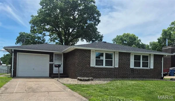 $185,000 | 3209 Newell Drive, Granite City, IL 62040
