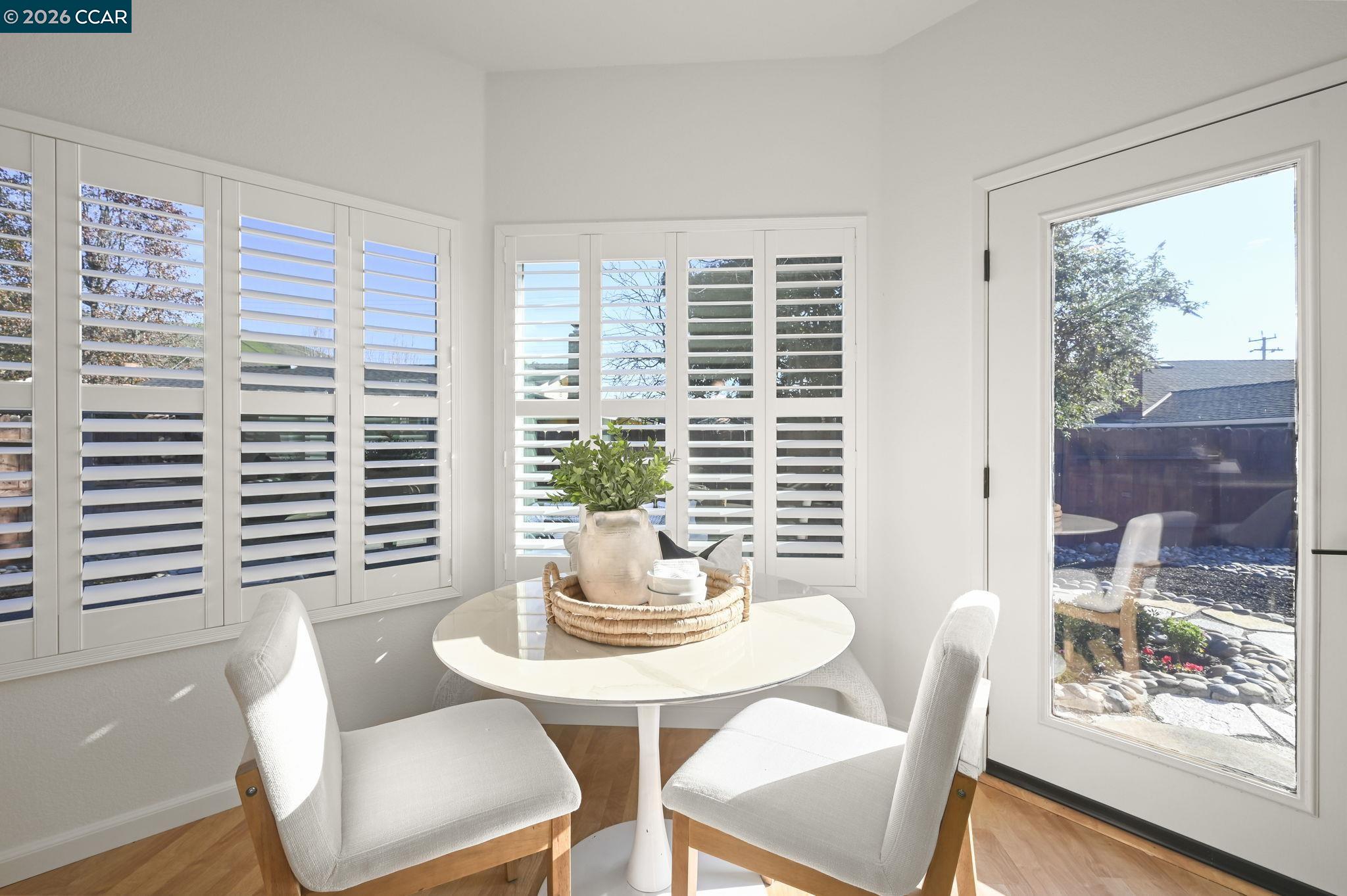 118 Neptune Place San Ramon, CA 94583 - Photo 14 of 36 a dining room with furniture and window