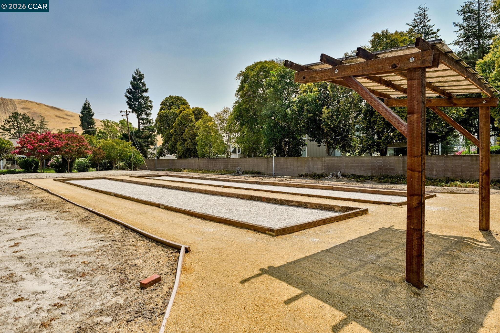 118 Neptune Place San Ramon, CA 94583 - Photo 33 of 36 a view of a backyard