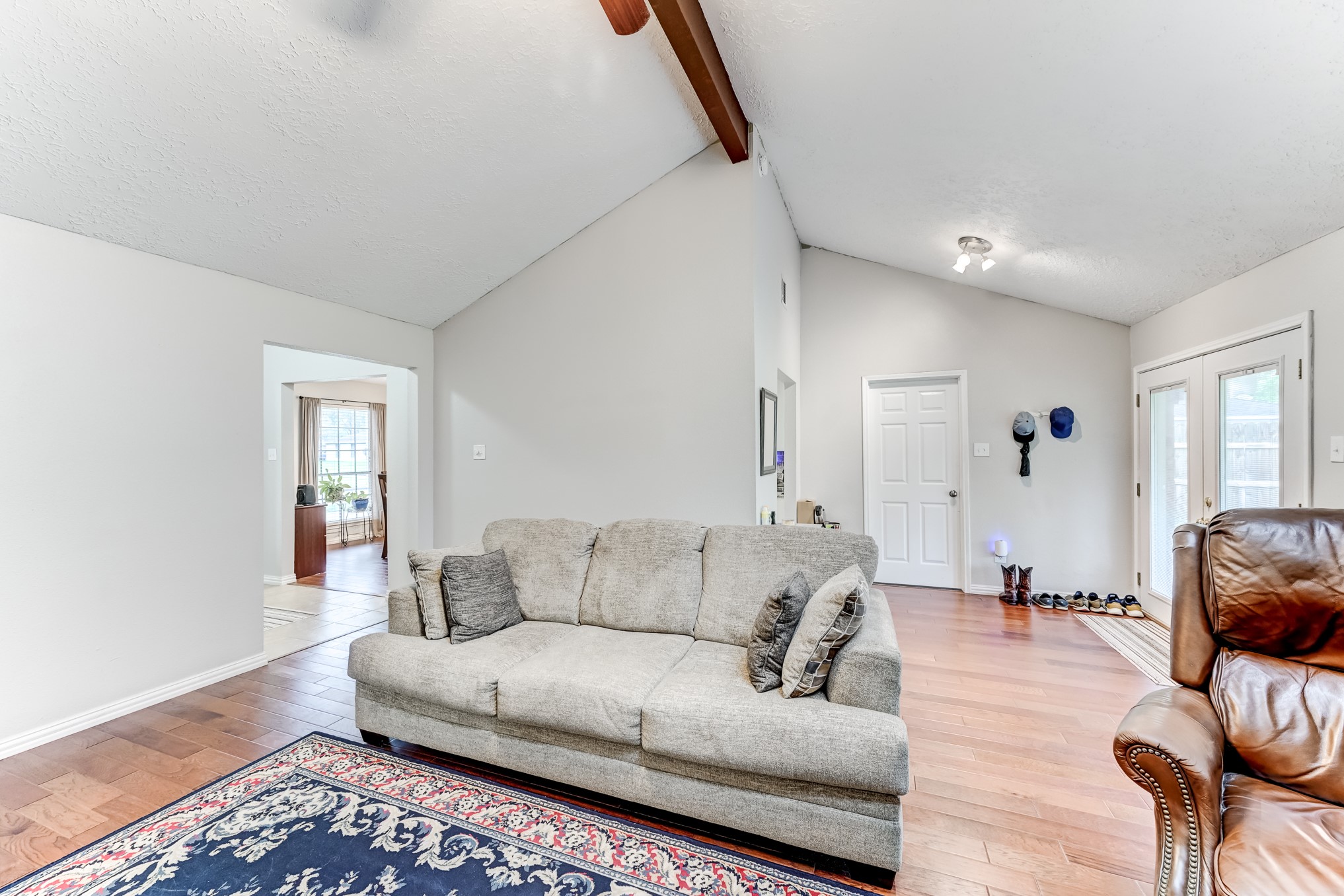2507 Whispering Springs Drive Spring, TX 77373 - Photo 11 of 44