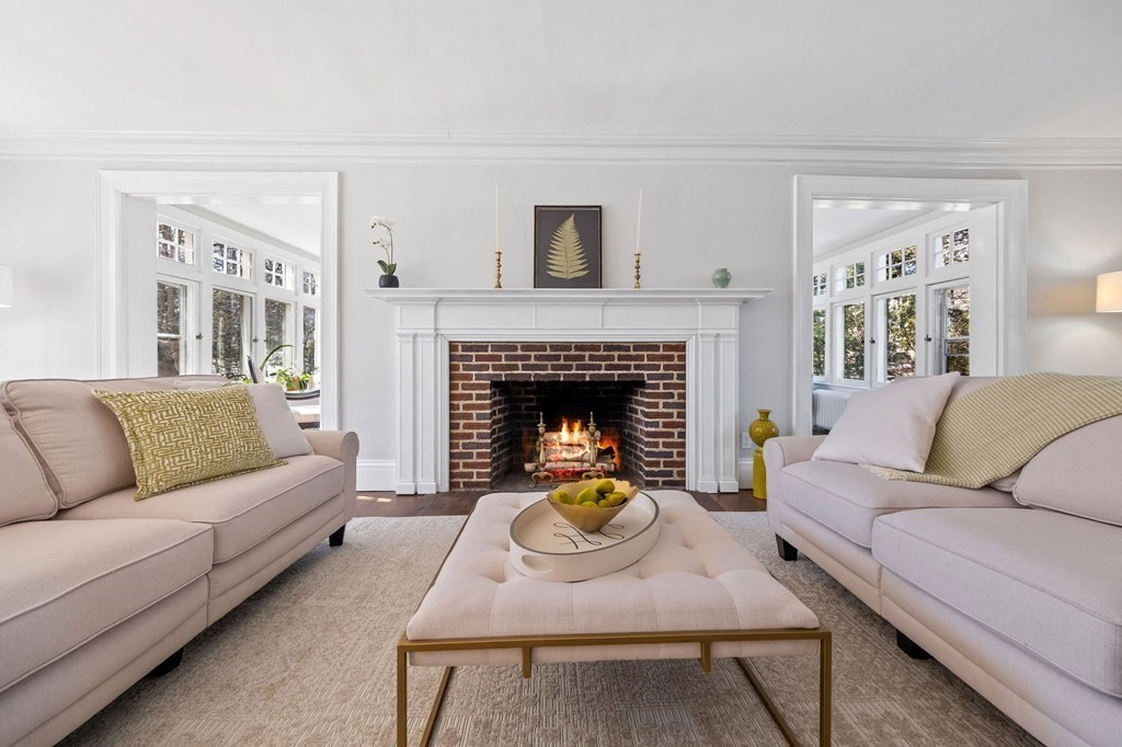 8 Lakewood Road Newton, MA 02461 - Photo 11 of 38 Gallery Image 11