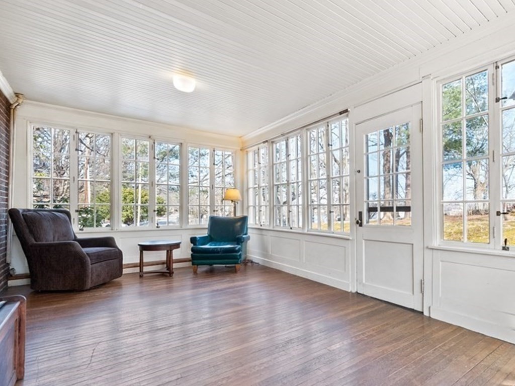 8 Lakewood Road Newton, MA 02461 - Photo 18 of 38 Gallery Image 18