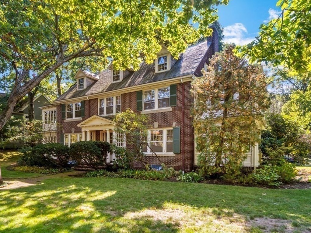 8 Lakewood Road Newton, MA 02461 - Photo 2 of 38 Gallery Image 2