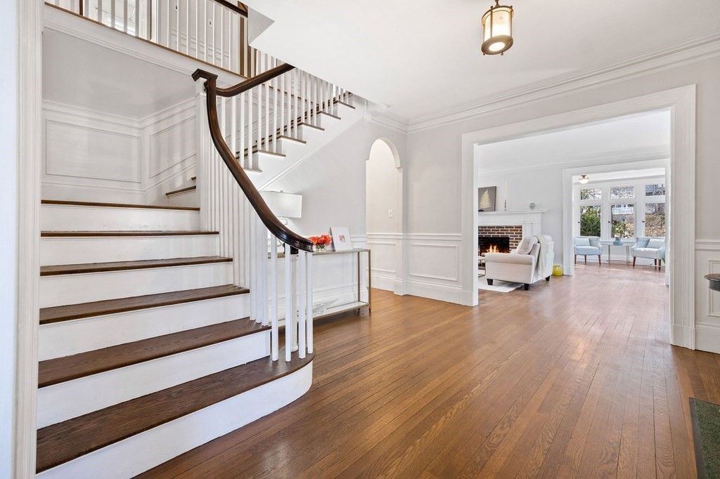 8 Lakewood Road Newton, MA 02461 - Photo 9 of 38 Gallery Image 9