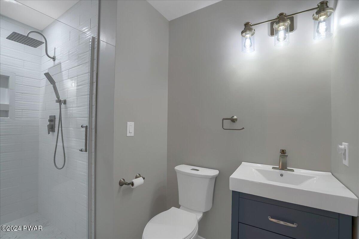 226 Maple Ridge Drive Hawley, PA 18428 - Photo 22 of 38