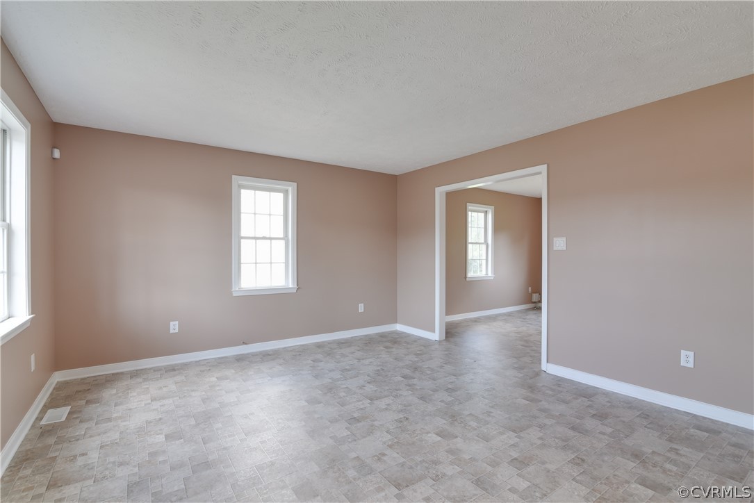 1743 Clarkson Road Richmond, VA 23224 - Photo 8 of 44 Gallery Image 8