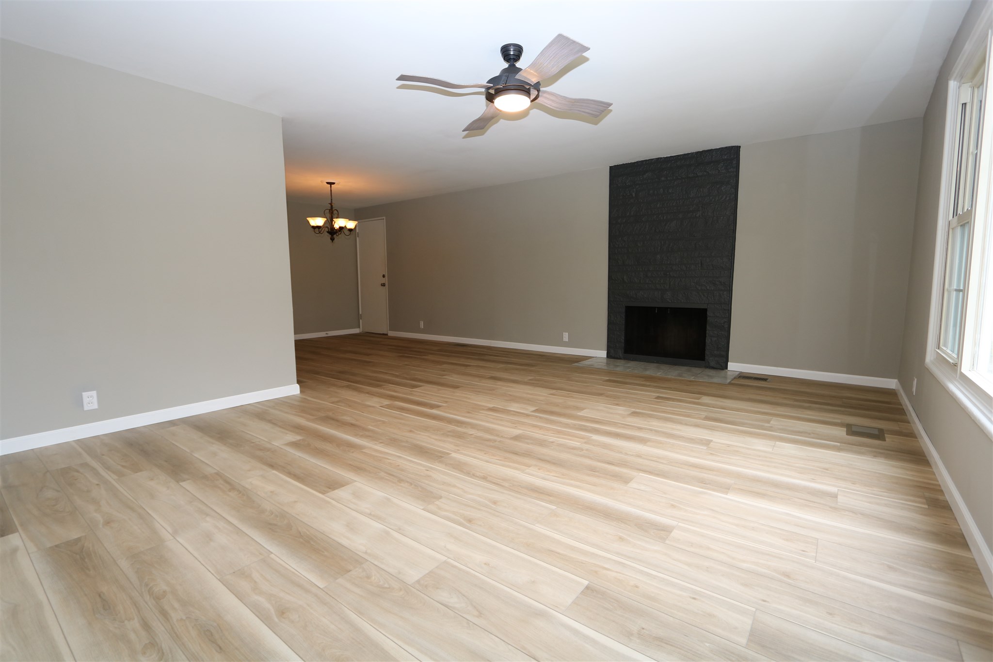 2421 York Road South Bend, IN 46614 - Photo 2 of 20 Gallery Image 2