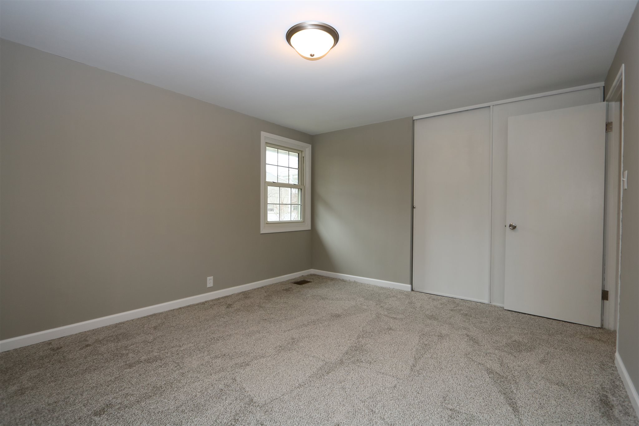 2421 York Road South Bend, IN 46614 - Photo 17 of 20 Gallery Image 17