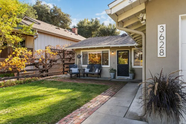 $965,000 | 3628 Pine Street, Santa Ynez, CA 93460