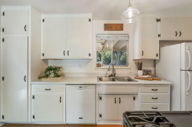 $965,000 | 3628 Pine Street, Santa Ynez, CA 93460