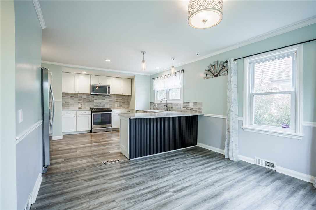 49 Yorkshire Road Irondequoit, NY 14609 - Photo 11 of 48 Gallery Image 11