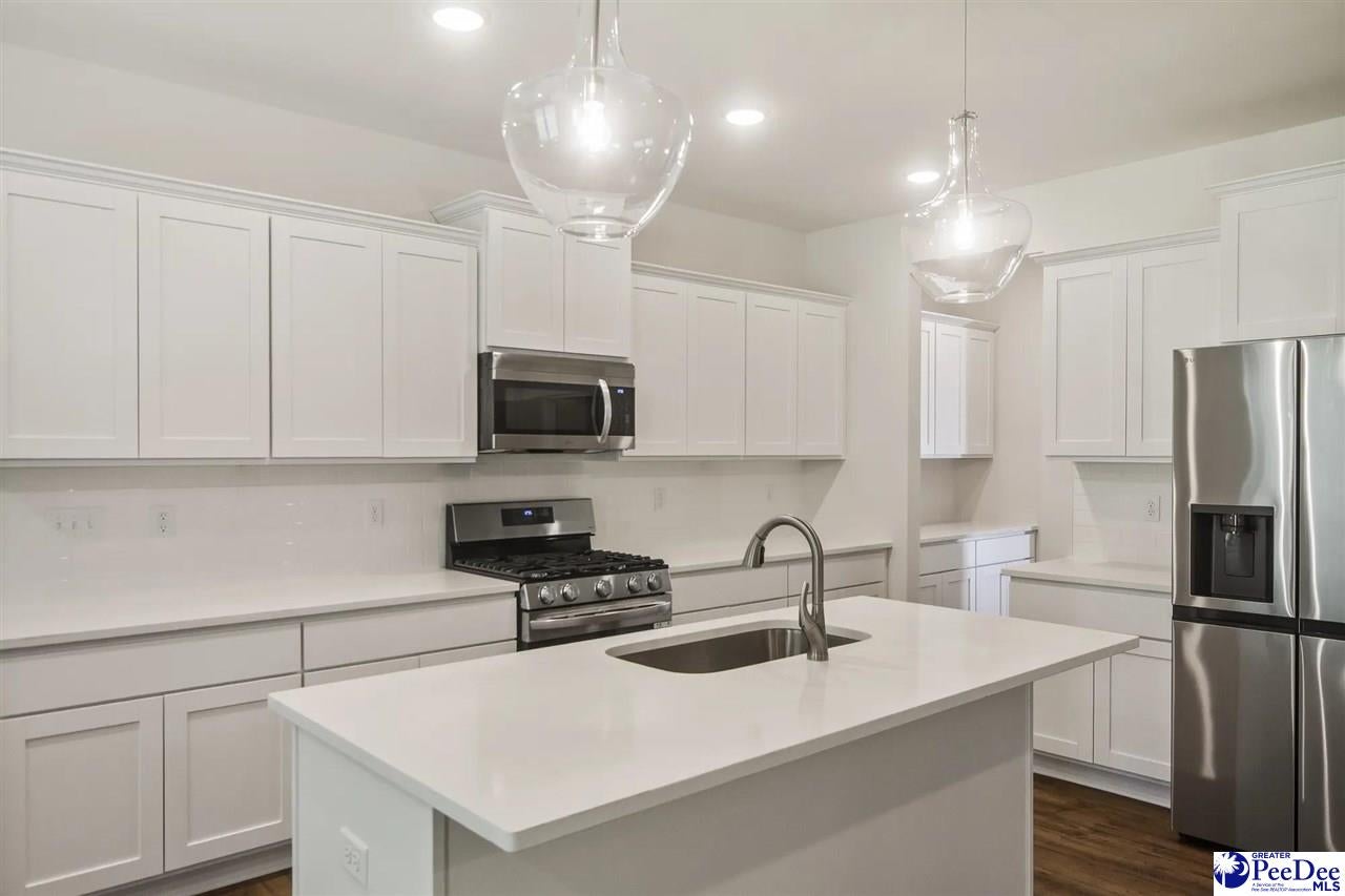 2216 Pandora’s Path Timmonsville, SC 29161 - Photo 8 of 26 Gallery Image 8