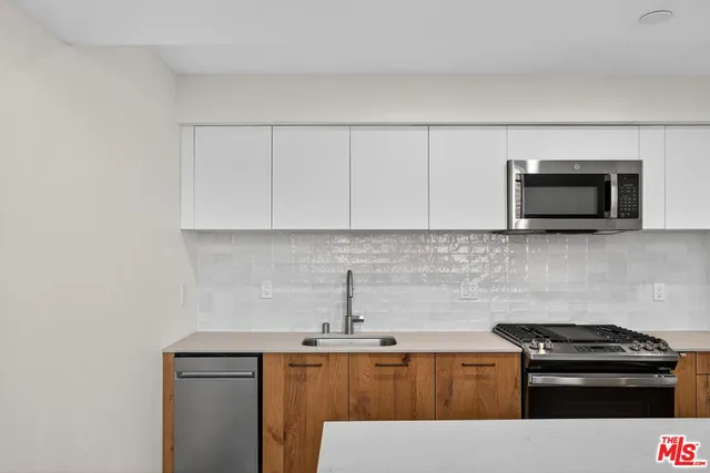 $4,495 | 2412 Eads Street, Unit 6, Los Angeles, CA 90031