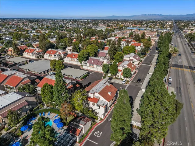 $460,000 | 3512 West Stonepine Lane, Unit D, Anaheim, CA 92804