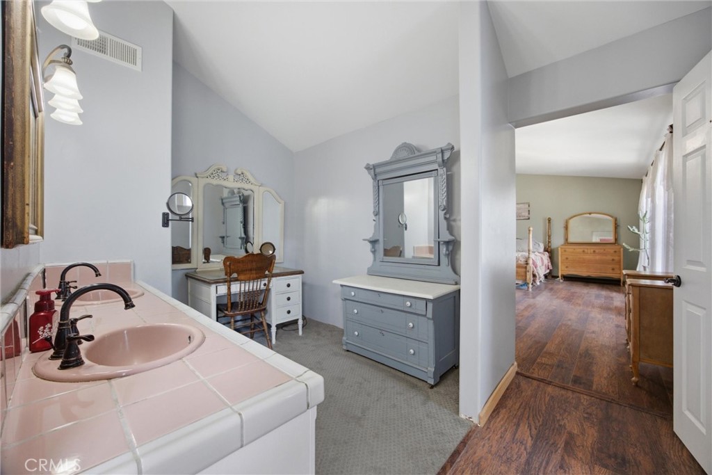 26001 Bear Valley Road Tehachapi, CA 93561 - Photo 34 of 58 Gallery Image 34