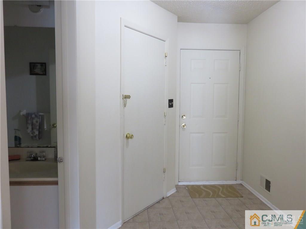 387 Draco Road, Unit 387 Piscataway, NJ 08854 - Photo 10 of 17 a view of small space