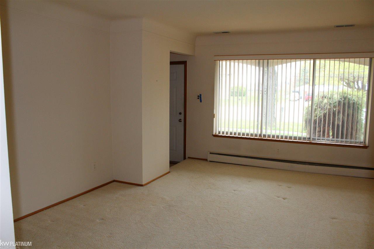 11359 13 Mile Road Warren, MI 48093 - Photo 2 of 22 31289667-1.JPG