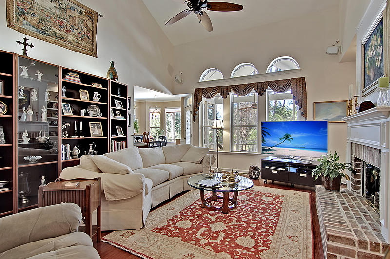4006 Plantation House Road Summerville, SC 29485 - Photo 7 of 34 Family Room