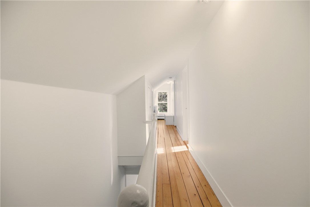 19 3rd Street Newport, RI 02840 - Photo 31 of 47 Baxter Upstairs Hall