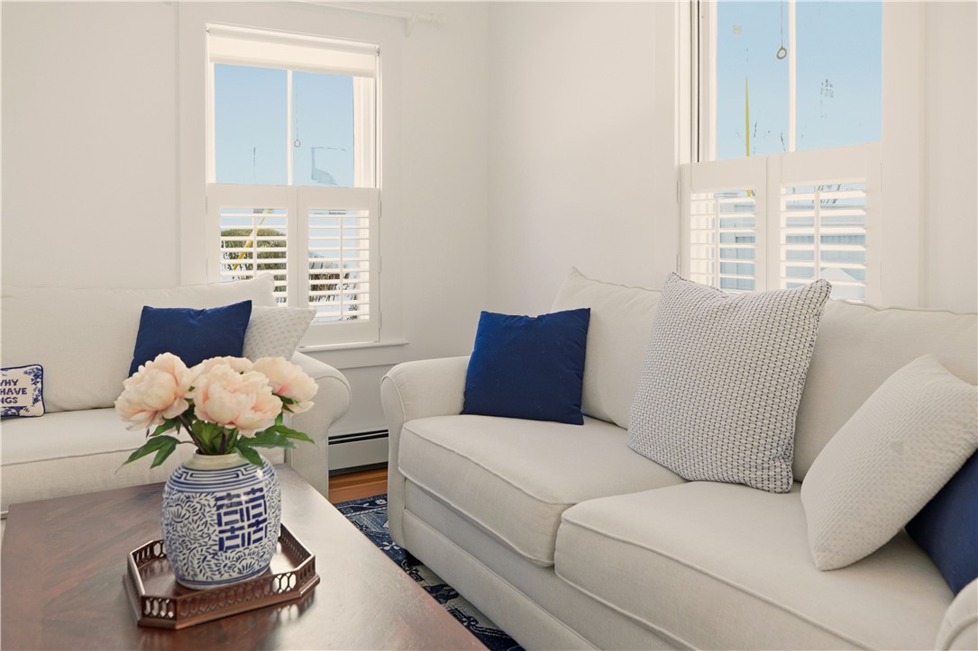 19 3rd Street Newport, RI 02840 - Photo 8 of 47 Gladding LR