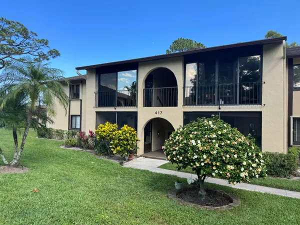 $1,800 | 417 Pine Glen Lane, Unit C2, Greenacres, FL 33463