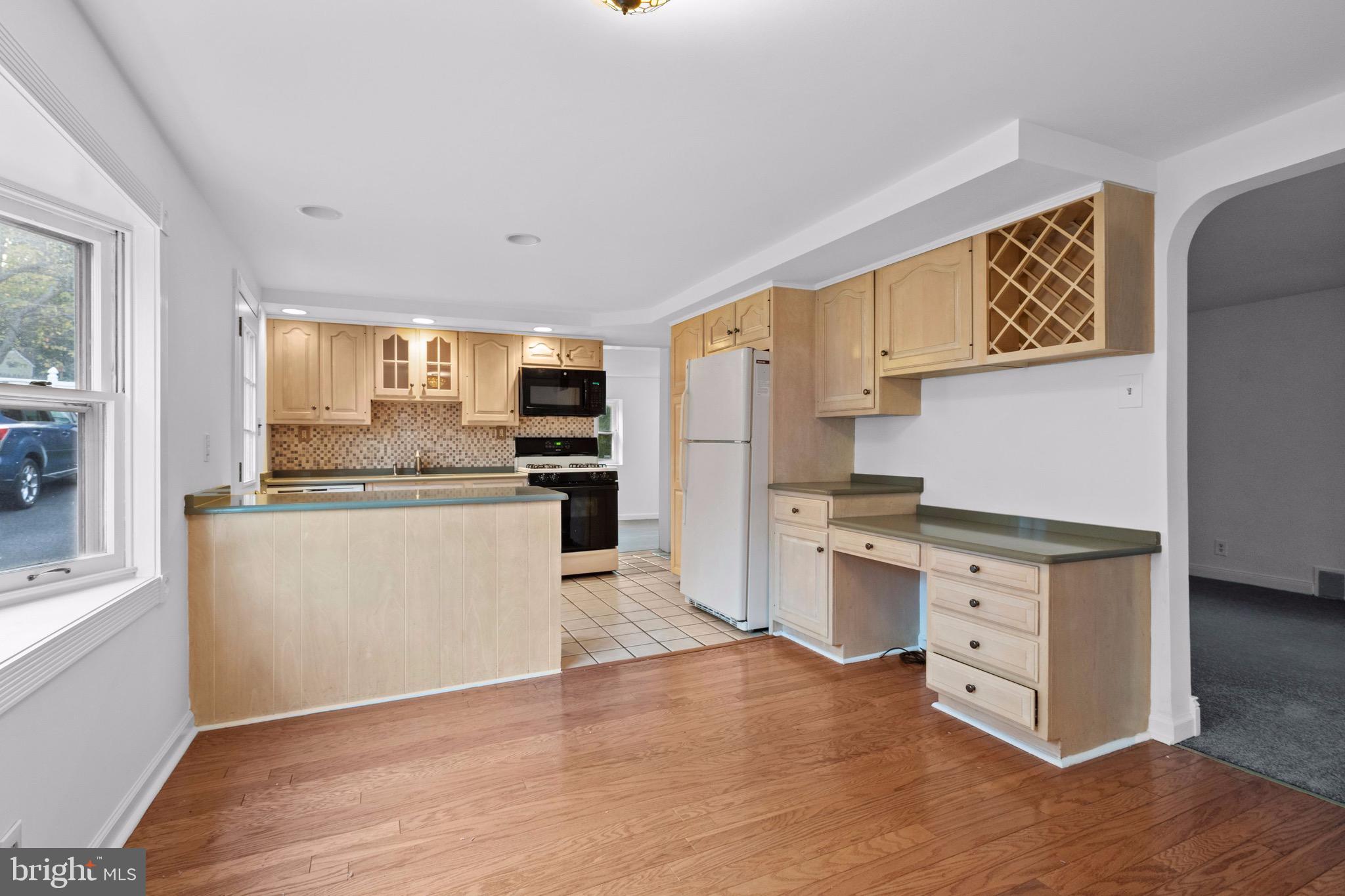 105 Haverford Road Folsom, PA 19033 - Photo 11 of 29 Gallery Image 11