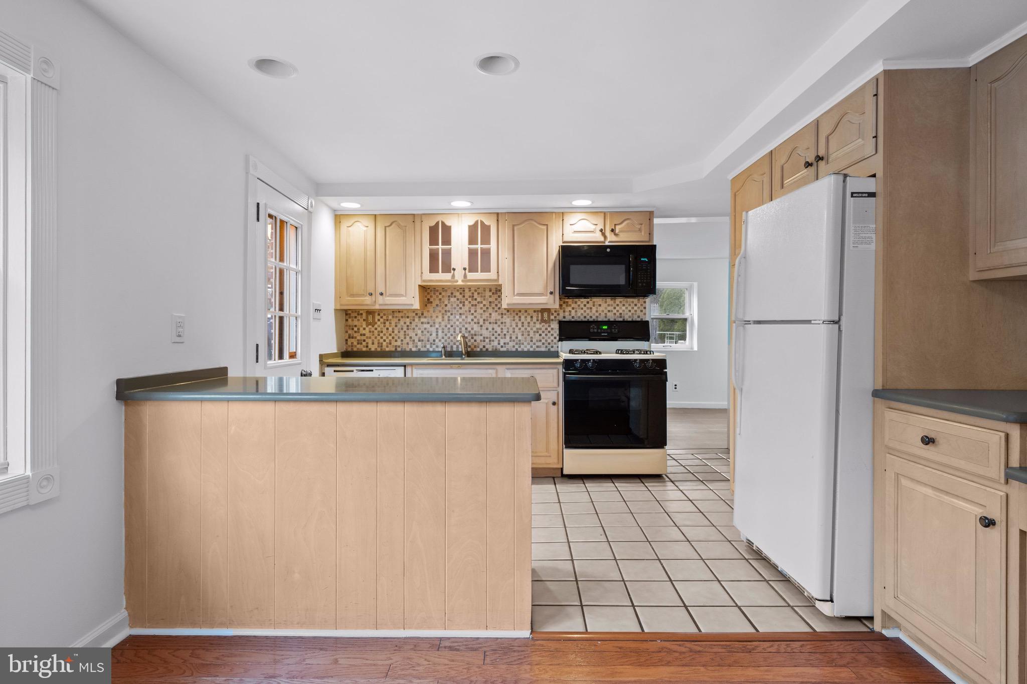 105 Haverford Road Folsom, PA 19033 - Photo 12 of 29 Gallery Image 12