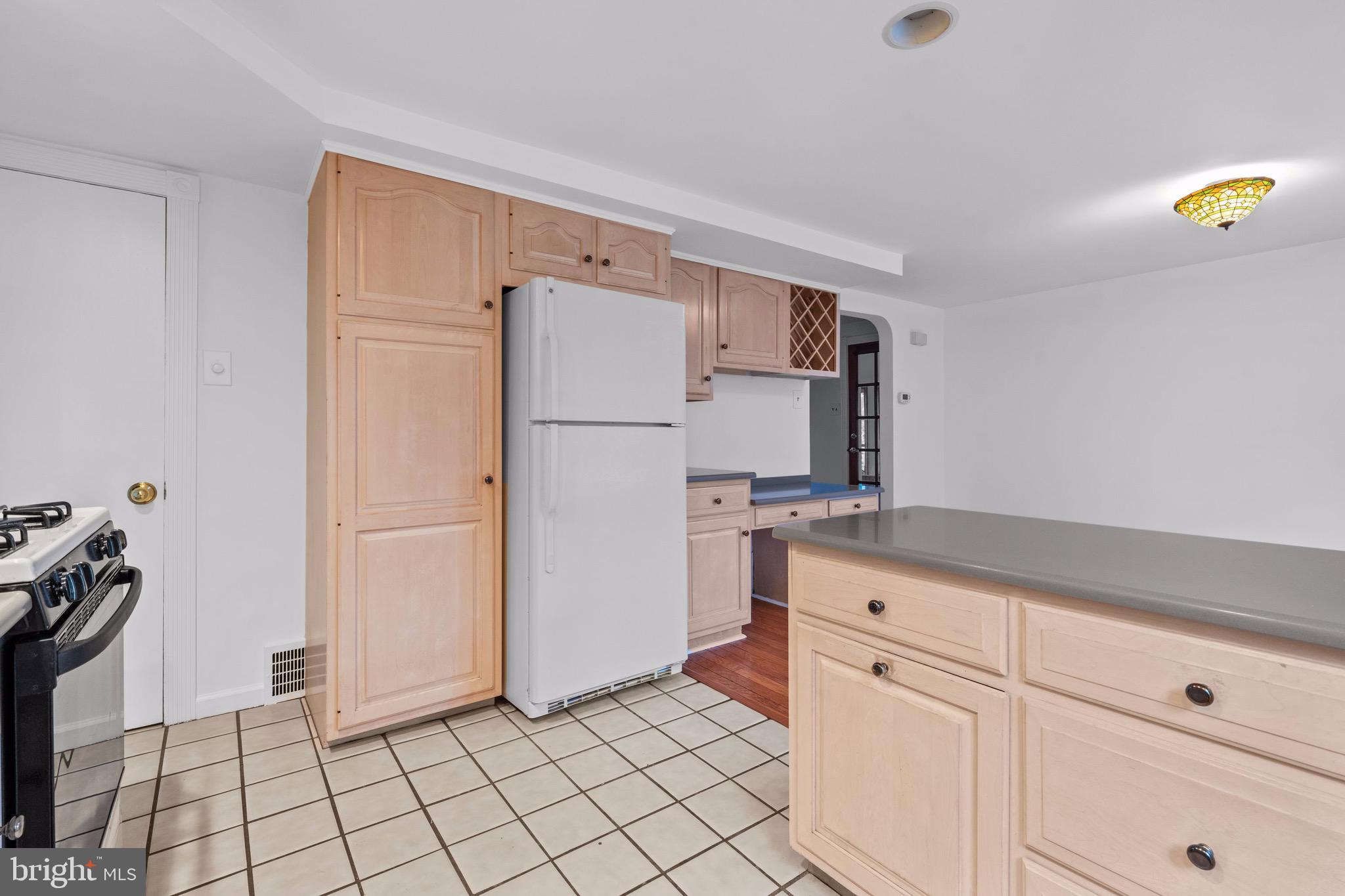 105 Haverford Road Folsom, PA 19033 - Photo 15 of 29 Gallery Image 15