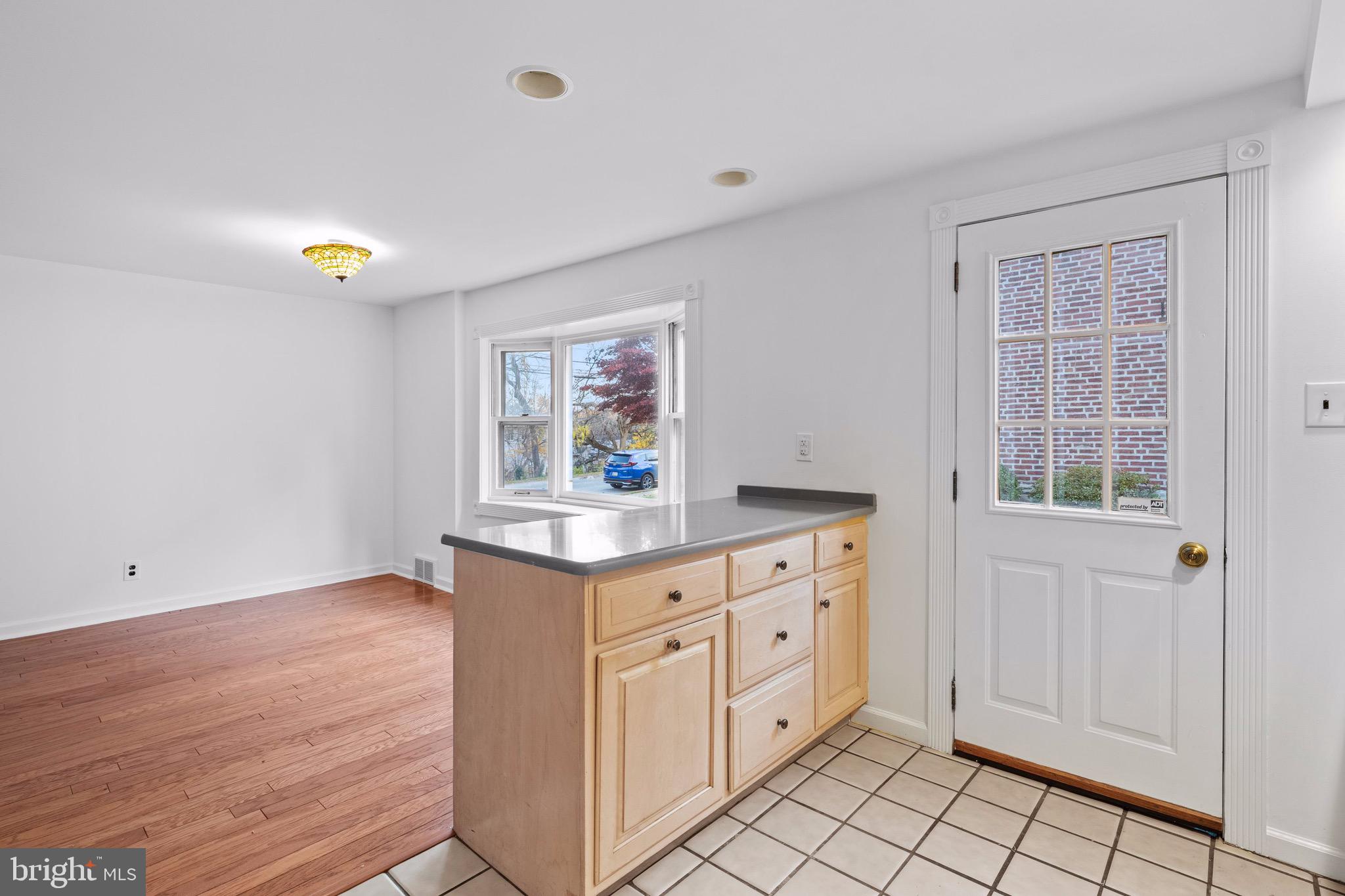 105 Haverford Road Folsom, PA 19033 - Photo 16 of 29 Gallery Image 16