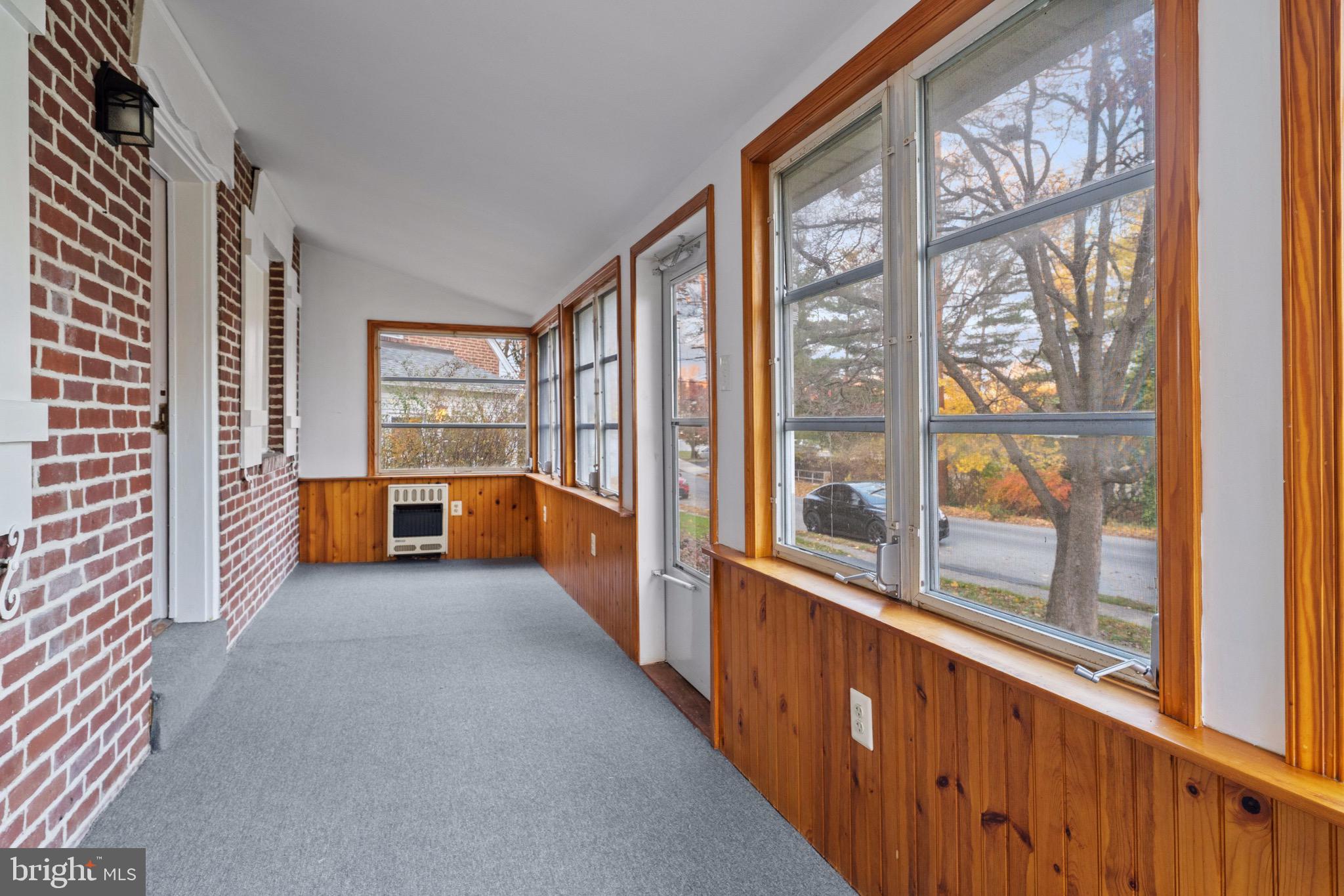 105 Haverford Road Folsom, PA 19033 - Photo 3 of 29 Gallery Image 3