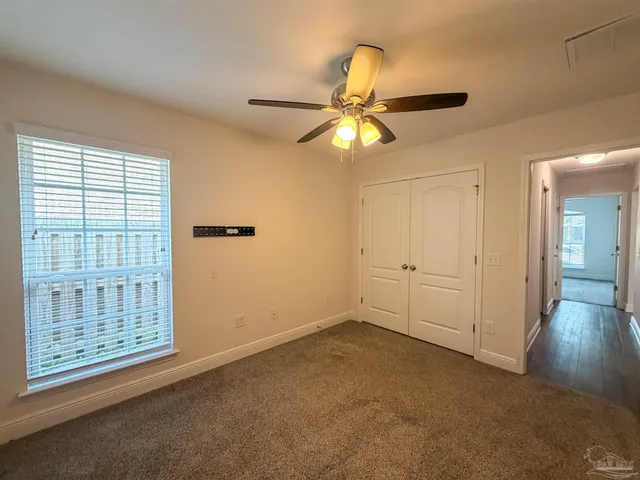 $2,325 | 5738 Dunridge Drive, Pace, FL 32571