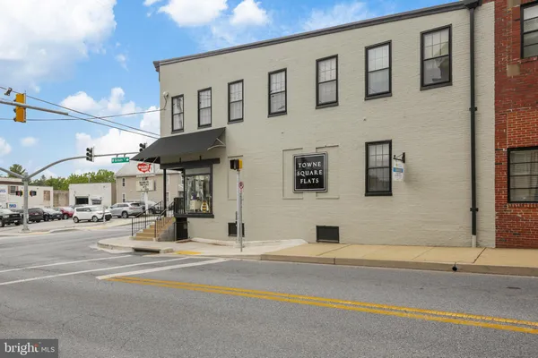 $1,400 | 28 Liberty Street, Unit 208, Westminster, MD 21157