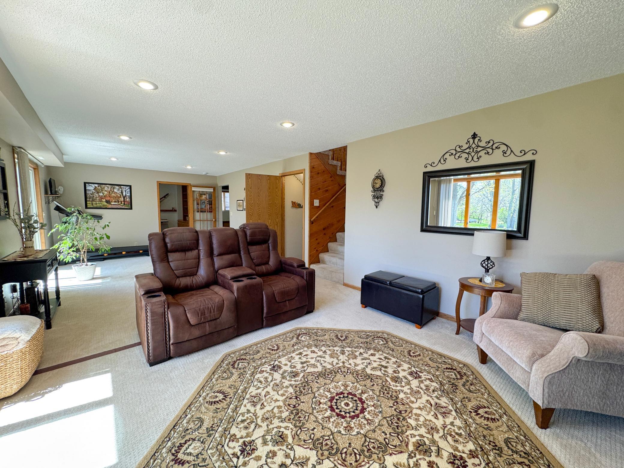 2216 Ridgewood Drive Fergus Falls, MN 56537 - Photo 4 of 47