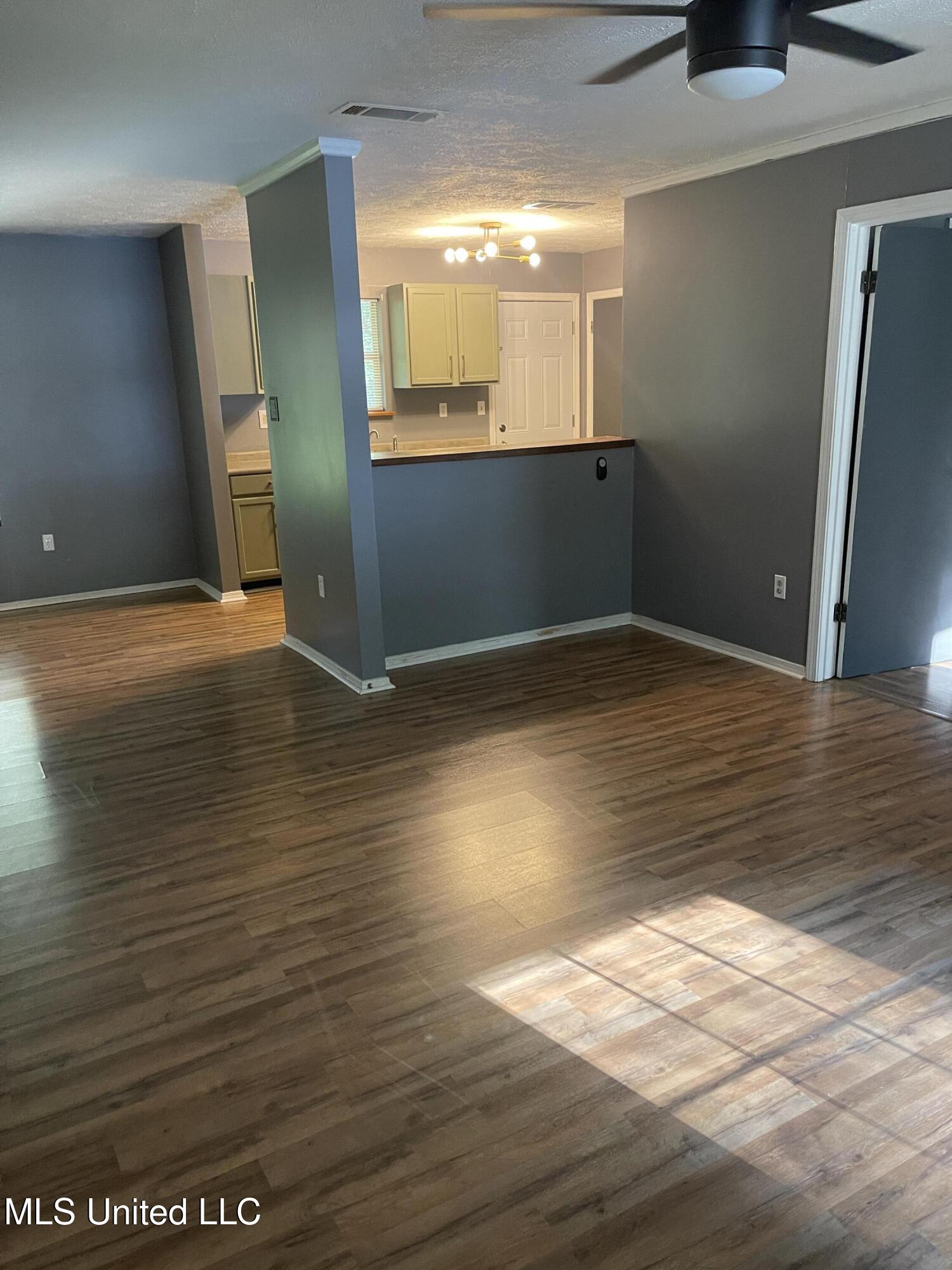 2092 Roberts Lane Wesson, MS 39191 - Photo 4 of 45 IMG_4020