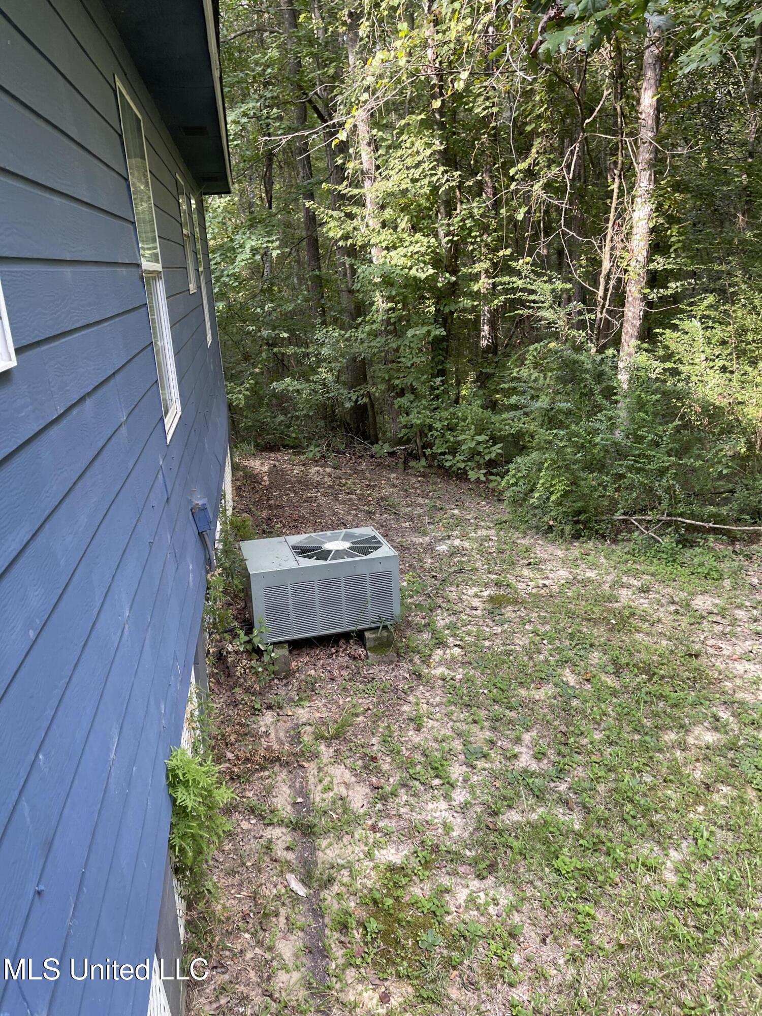 2092 Roberts Lane Wesson, MS 39191 - Photo 44 of 45 IMG_4007