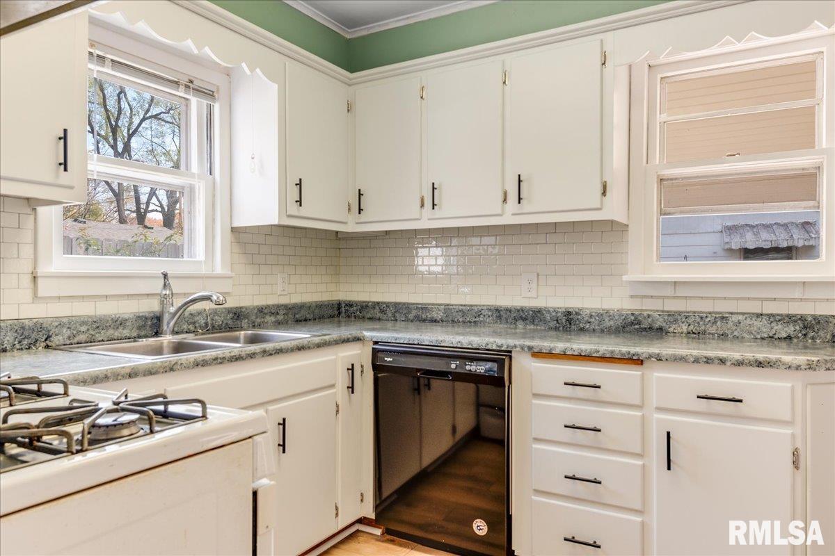 1142 West Cook Street Springfield, IL 62704 - Photo 14 of 34 Gallery Image 14