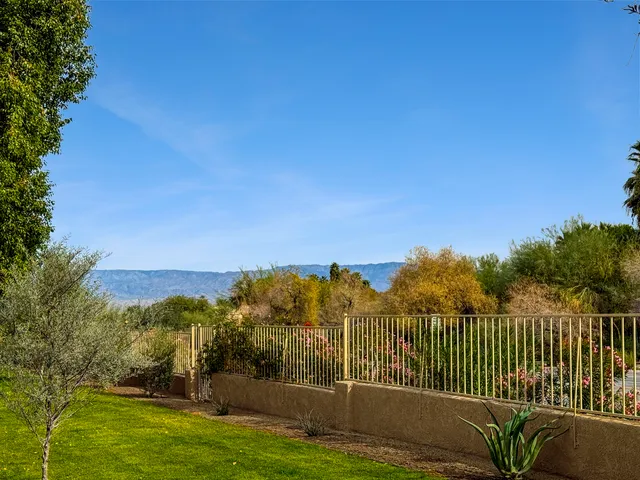 $2,450 | 73895 Saquaro Court, Palm Desert, CA 92260