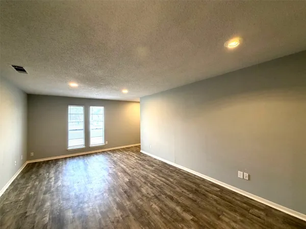 $1,595 | 317 West William Cannon Drive, Unit B, Austin, TX 78745