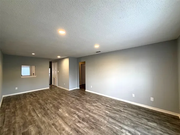 $1,595 | 317 West William Cannon Drive, Unit B, Austin, TX 78745