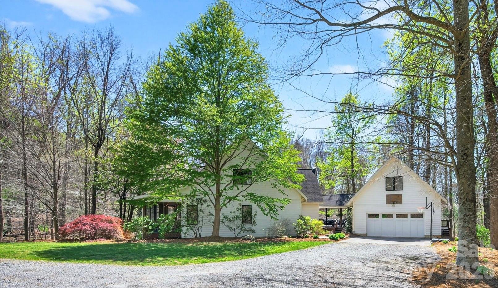 257 Jones Cove Road Asheville, NC 28805 - Photo 2 of 47