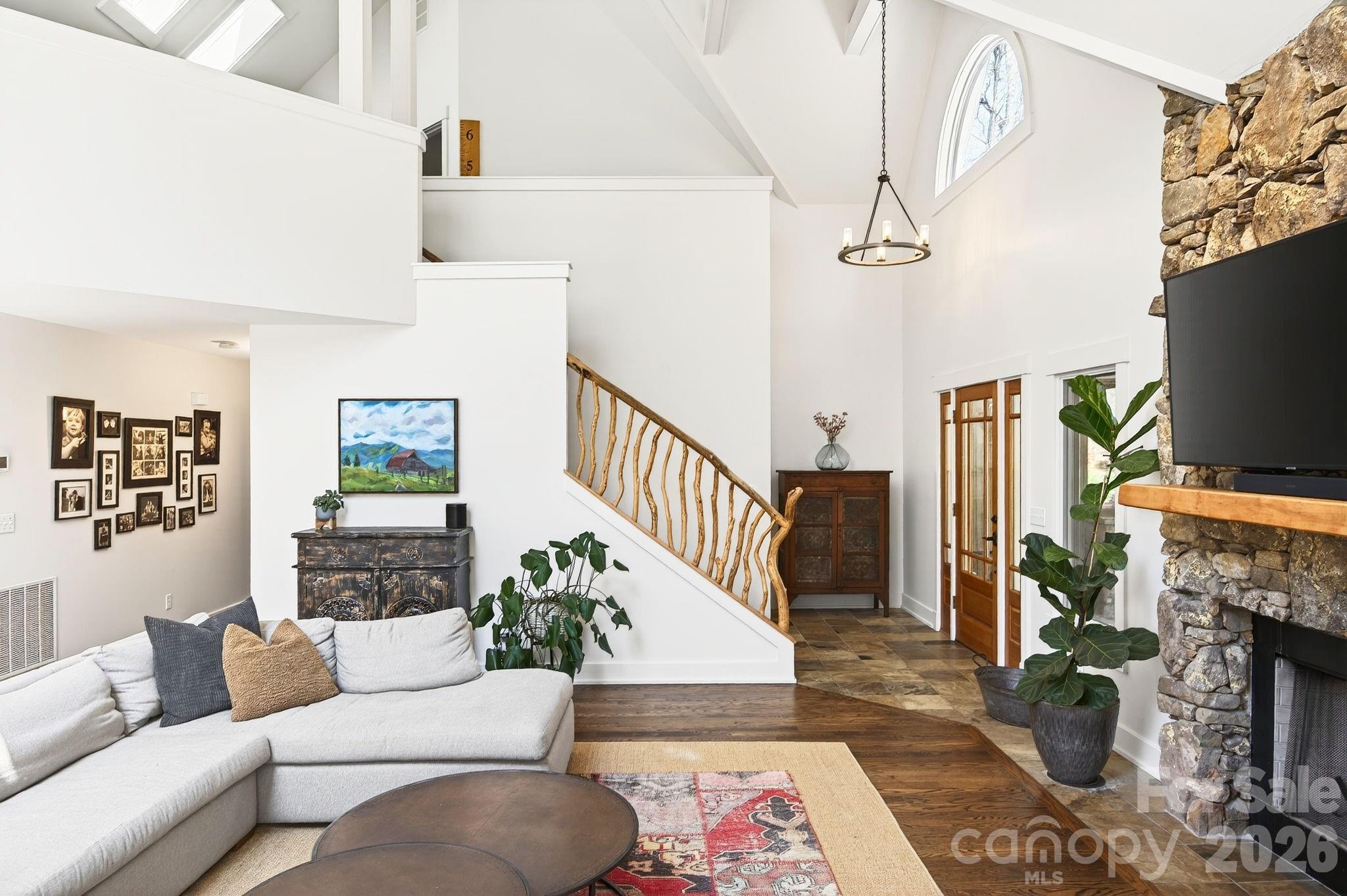 257 Jones Cove Road Asheville, NC 28805 - Photo 7 of 47