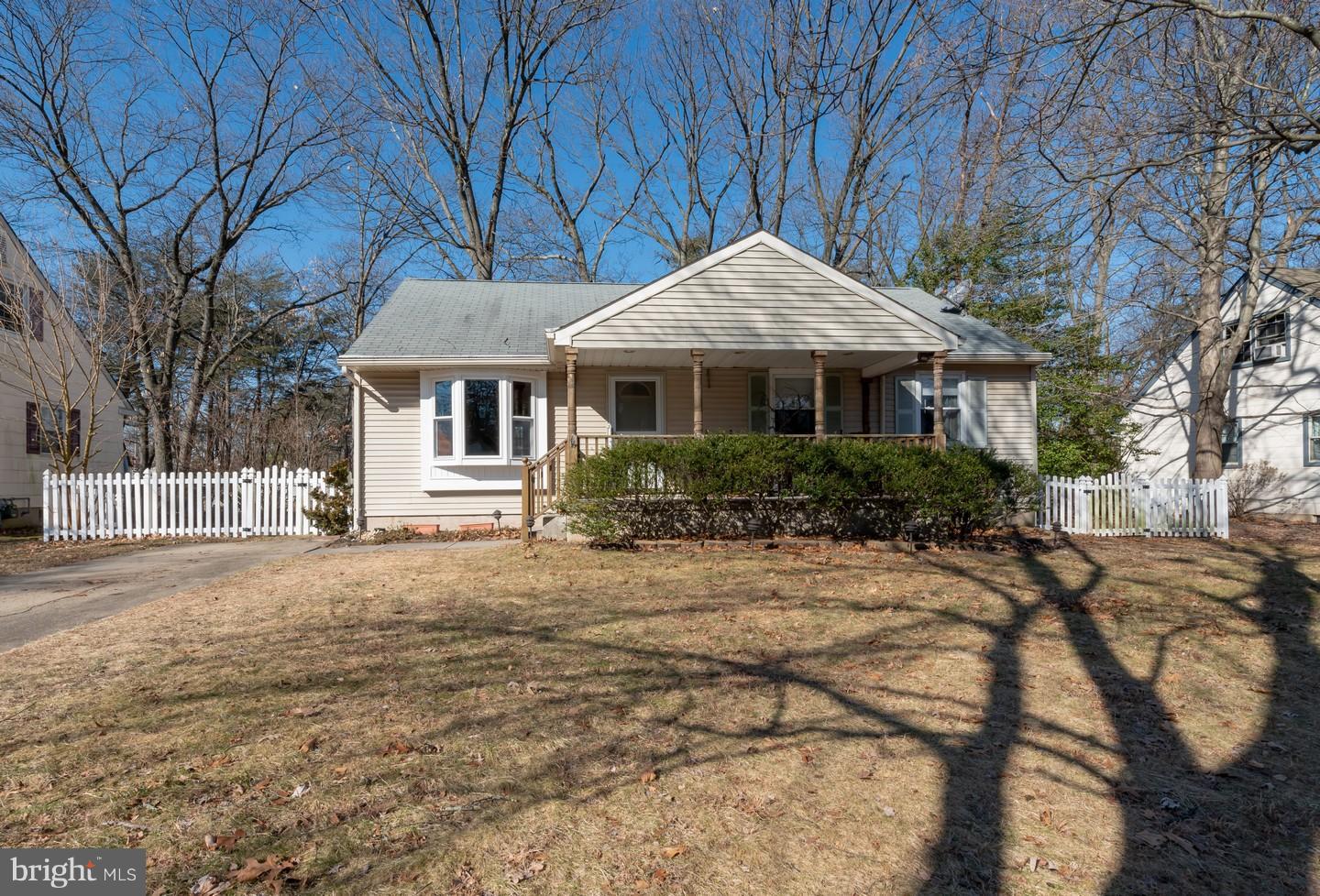 37 Henry Street Riverside, NJ 08075 - Photo 1 of 26