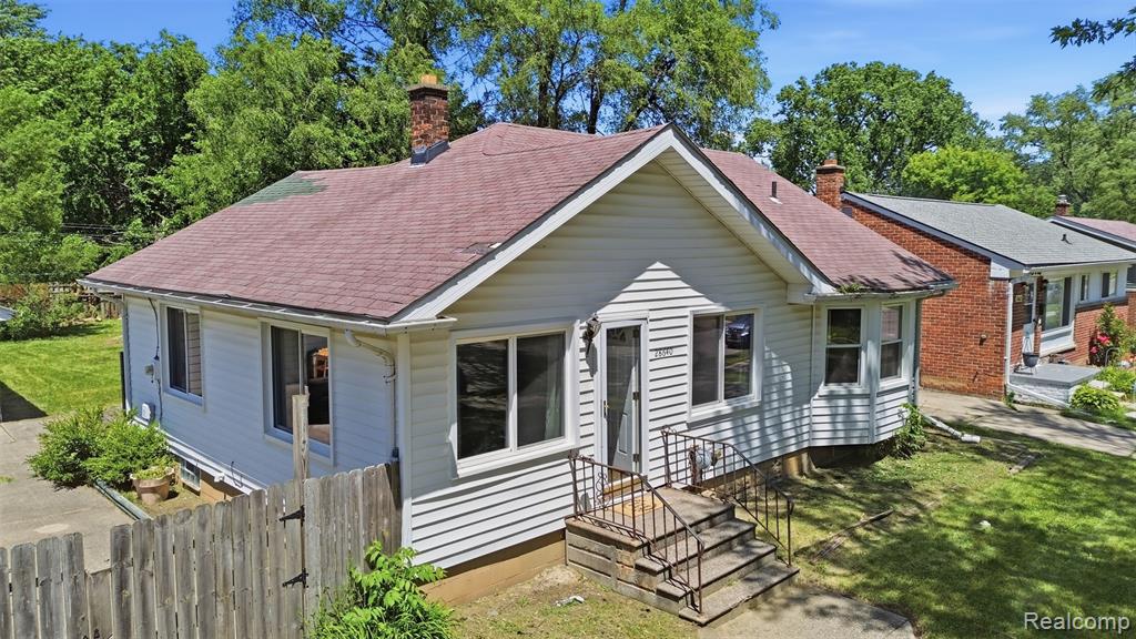 28640 Oakwood Street Inkster, MI 48141 - Photo 2 of 23