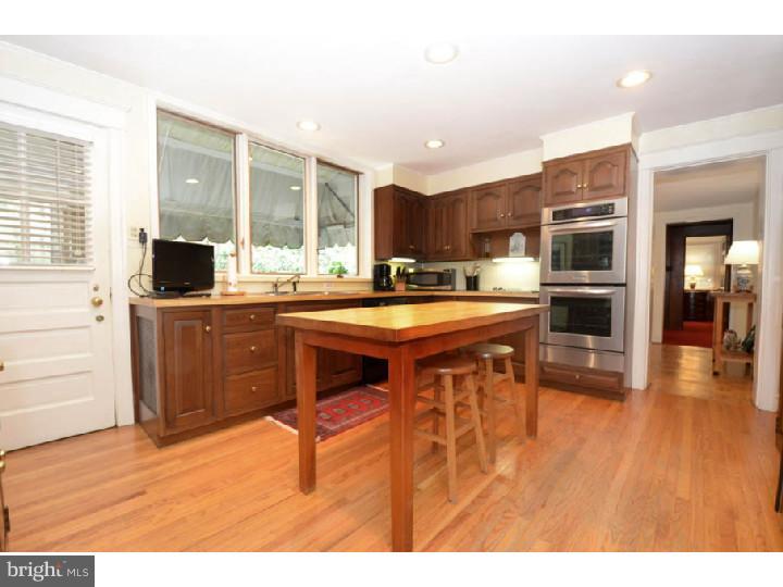1880 Lambert Road Jenkintown, PA 19046 - Photo 8 of 17 Kitchen